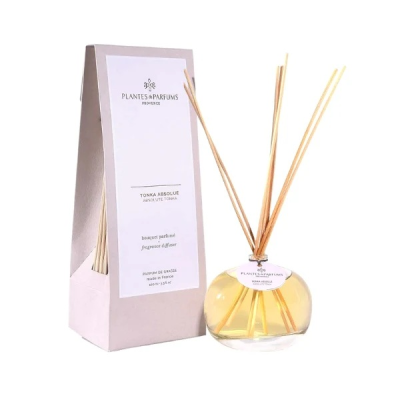 Fragrance Diffuser - Absolute Tonka - This diffuser will adorn your interior while diffusing subtle and constant scents.

Delicately disposed in the bottle, the rattan sticks will get soaked with perfume diffusing it during several weeks.

This fragrance with oriental and balsamic notes dives us into an absolute of tonka where the gourmand roundness of the bean blends with the sweetness of vanilla.

Head: Balmy Accord, Cardamom, Bergamot
Heart: Vanilla, Tonka Bean, Cistus
Base: Amber, Musk, Vanilla Pod

User Tips

Remove the cap and dip the natural rattan sticks into the bottle. The sticks will be soaked with perfume and the scent will regular diffuse into the air for 1 to 2 months depending on the environment. From time to time gently move the rattan sticks to get a more intense diffusion.

Precautions

Do not swallow. Avoid contact with eyes. Keep out of reach of children. Keep away from heat. Do not place sticks on waxed or varnished furniture.